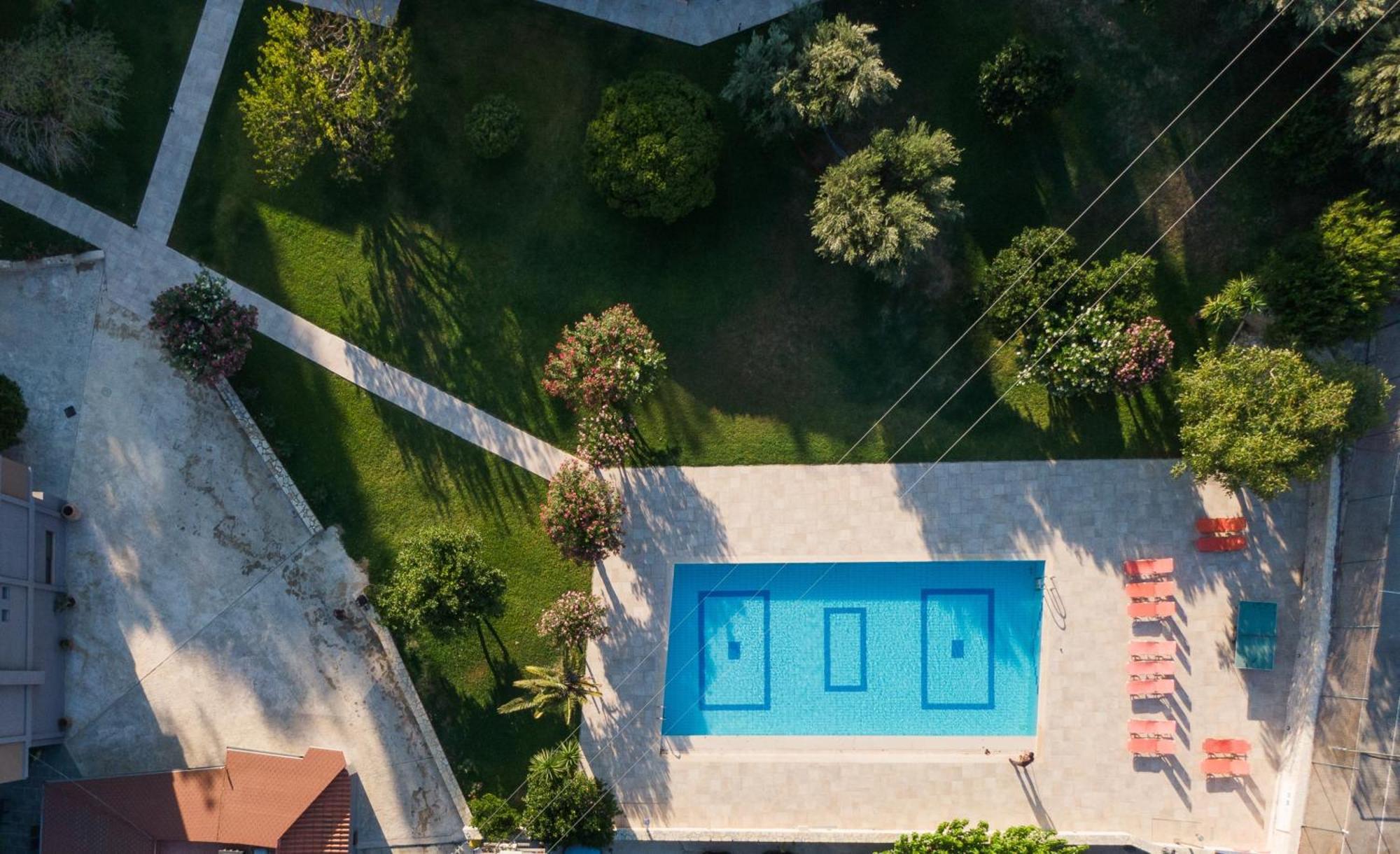 Idi Hotel زاروس المظهر الخارجي الصورة